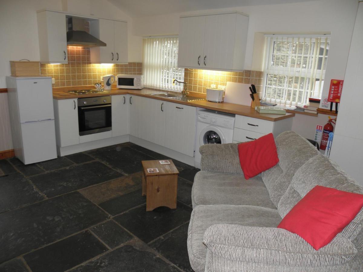 Old Bakehouse Apartment Holmrook Exterior photo